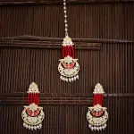 Glistening Kundan Gold Plated Pearl Drop Chandbali Earring Maangtikka For Women